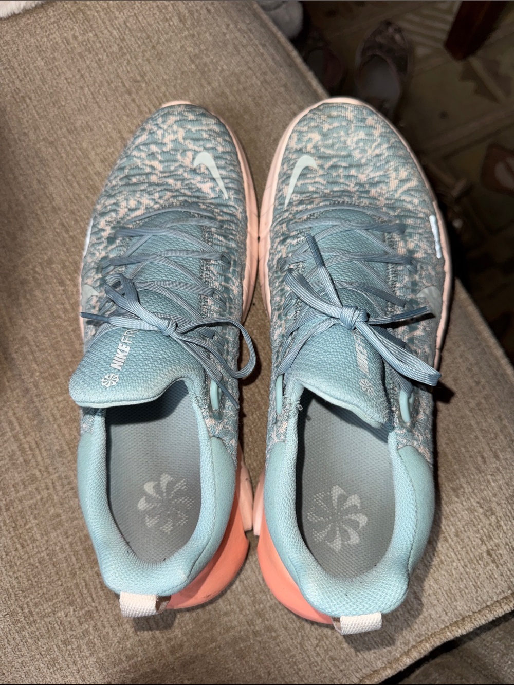 Nike Women’s Knit Free Runs